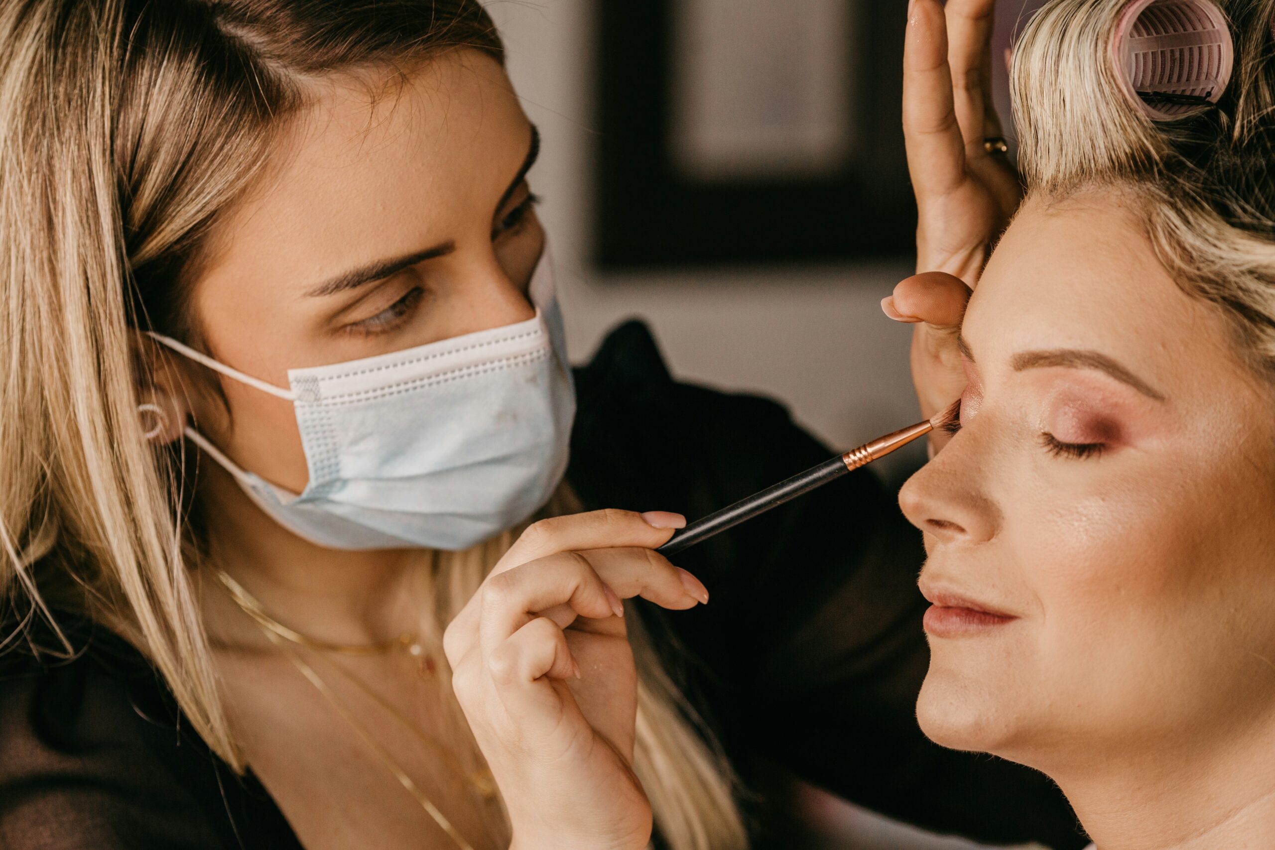 10 Flawless Makeup Techniques Every Woman Should Know